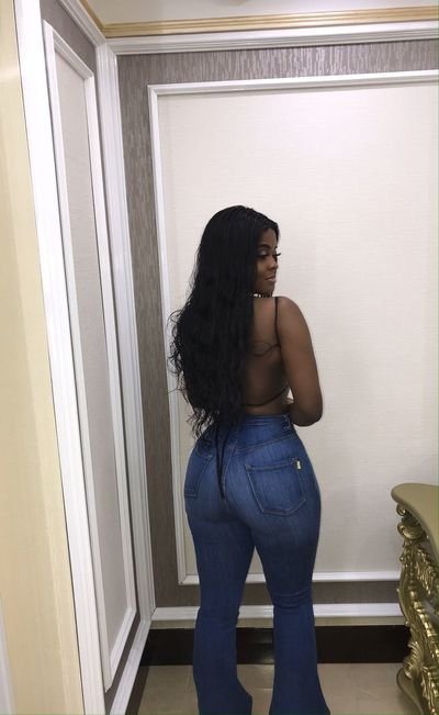 AngelinaBenz's hot photo – thumbnail